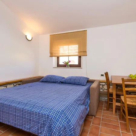 Mauro 2.2 * Pula